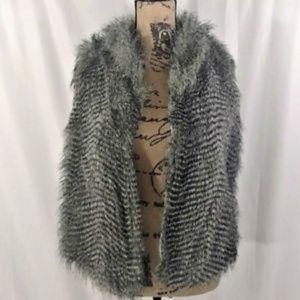Emmelee - Warm Faux Fur Vest